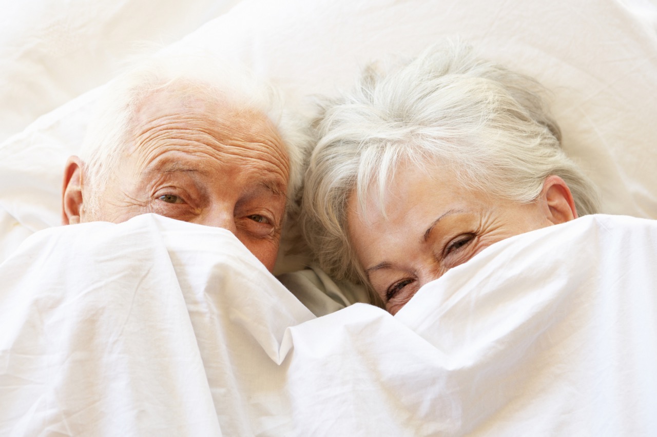 Sex in old age: We explain why sexual satisfaction does NOT depend on age.